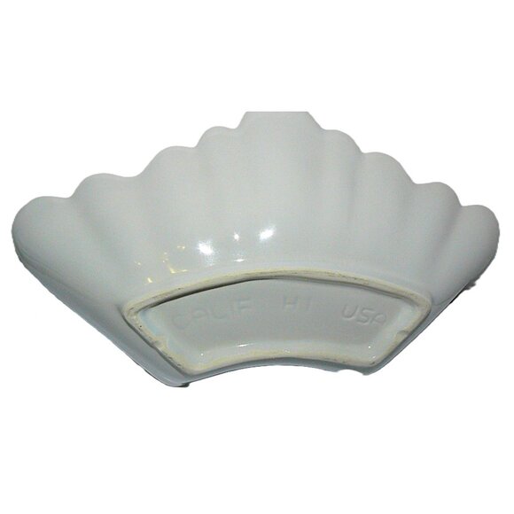 Vintage California Pottery Soup Tureen & 4 Shell Dishes Set White - Picture 9 of 9